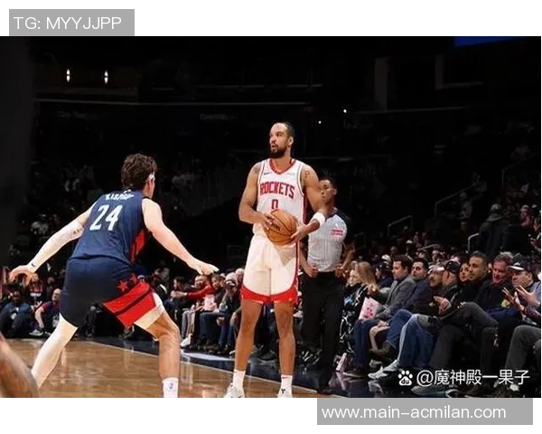 狄龙上半场表现出色12投5中罚球全中独揽14分助力球队领先